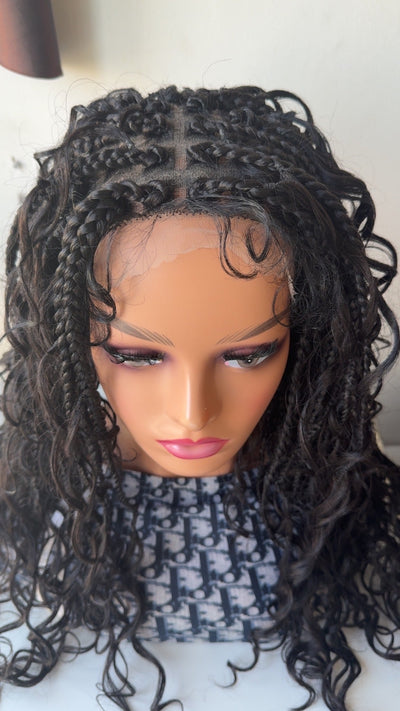 Stefy Full lace boho Perruque tressée box braid avec des boucles en cheveux naturels