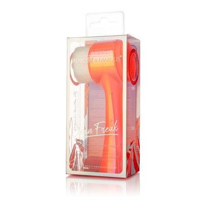 "Cleanse It" 2-in-1 Facial Cleansing & Exfoliator Brush | Almost Famous