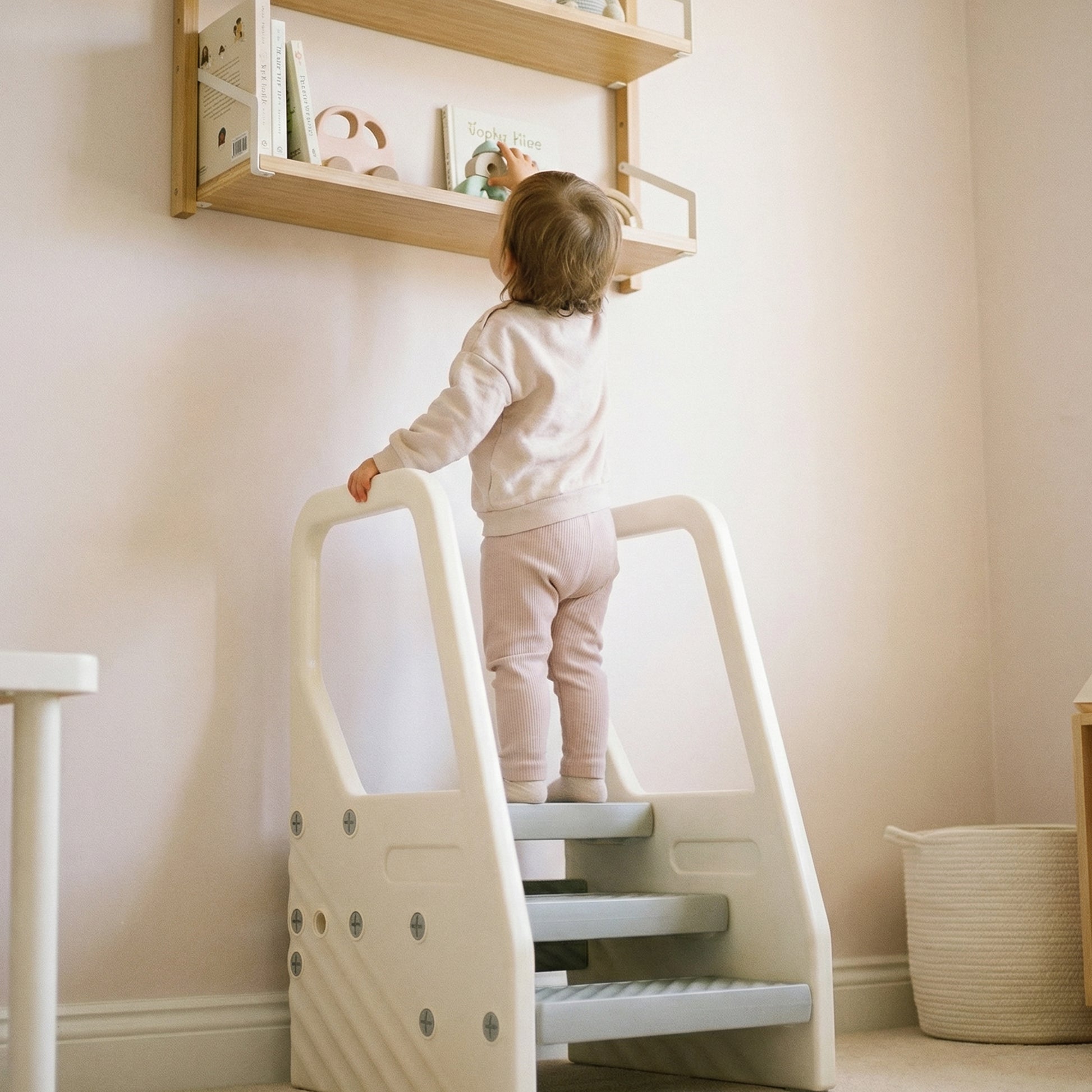 Marchepied enfant escabeau 3 marches pour enfants hauteurs réglables de 3 à 2 marches 43 x 42 x 65,5 cm gris