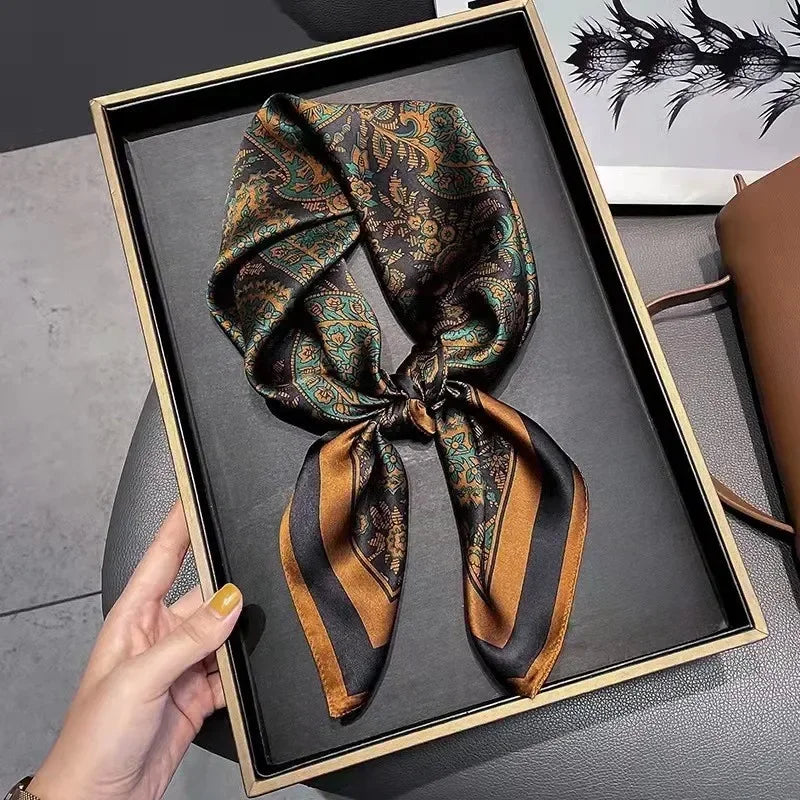 Luxury Chain Print Small Square Scarf