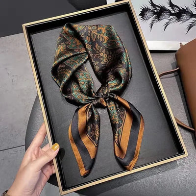 Luxury Chain Print Small Square Scarf