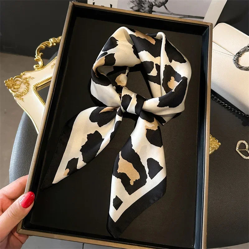 Luxury Chain Print Small Square Scarf