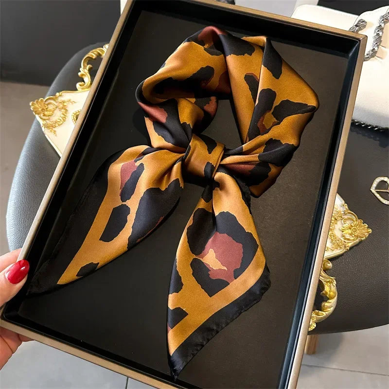 Luxury Chain Print Small Square Scarf