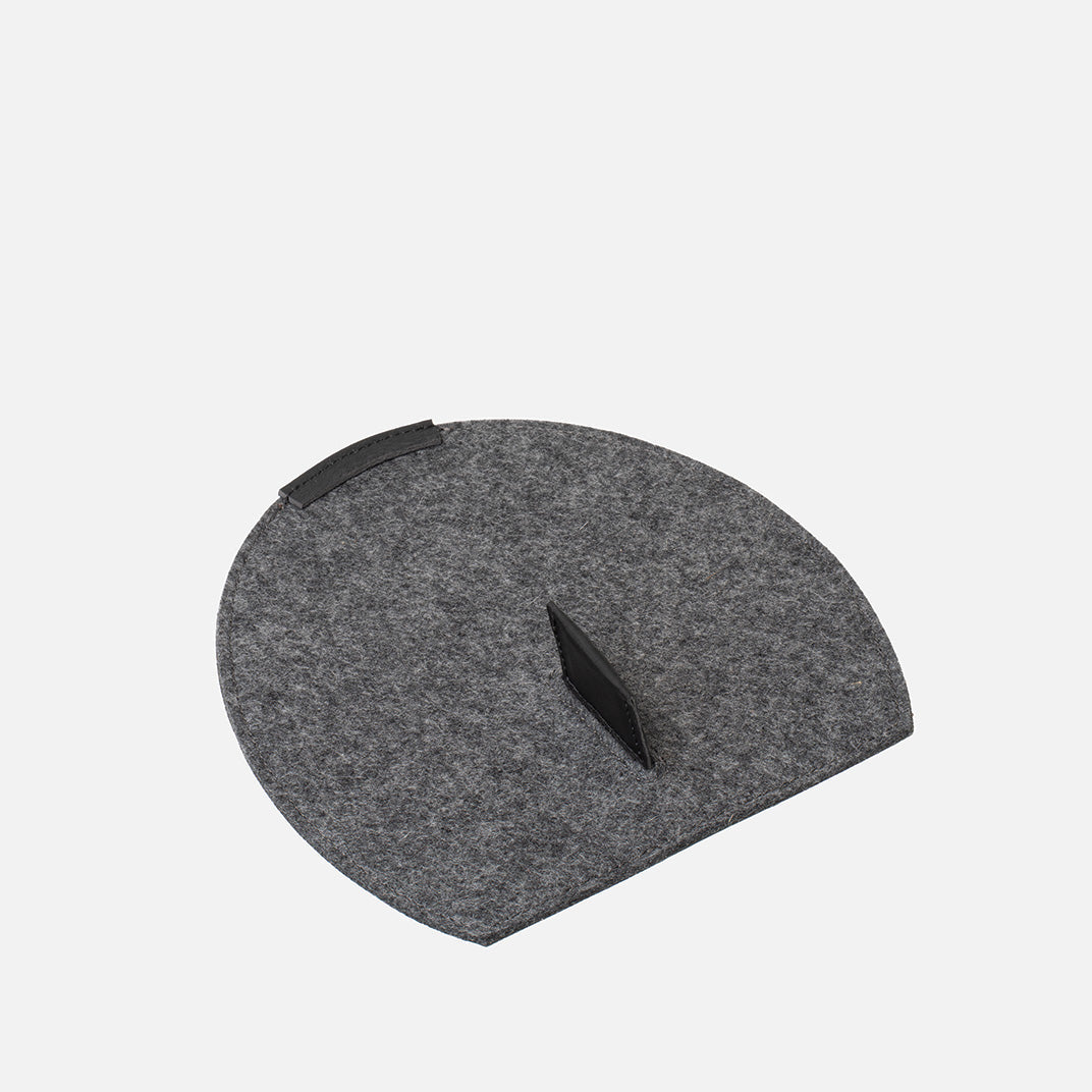 AirPods Max Gift Set: Leather Case & Rest Station 2.0
