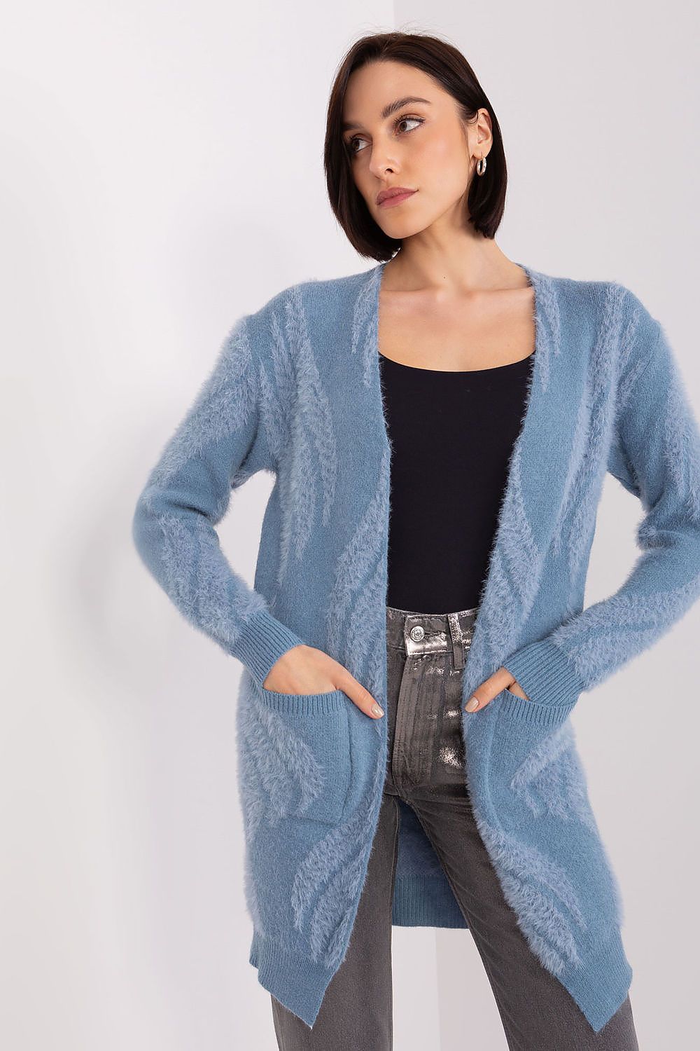 Cardigan model 188277 AT