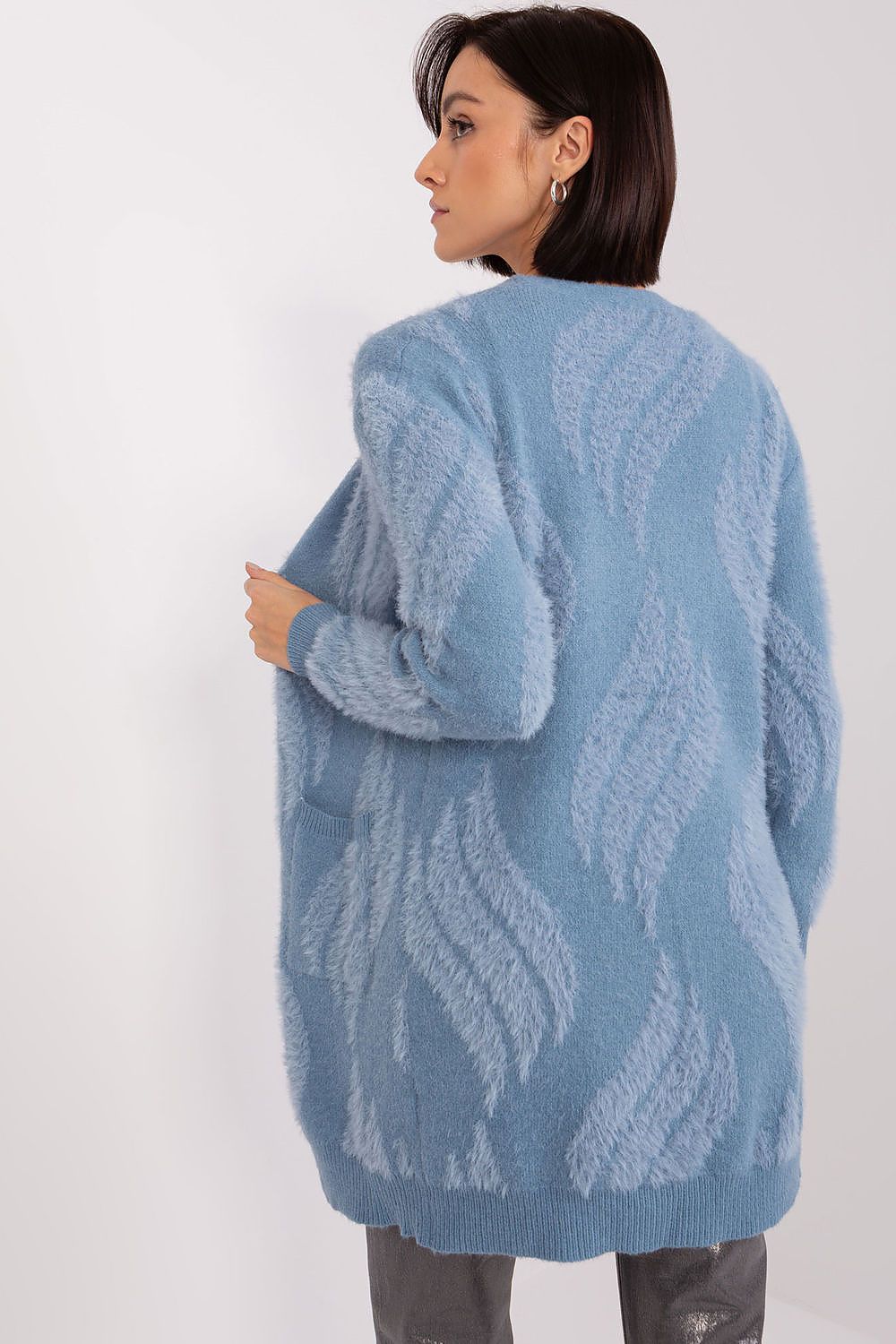 Cardigan model 188277 AT