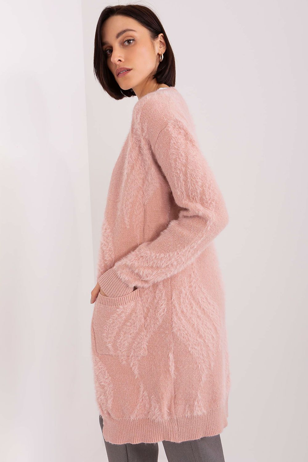 Cardigan model 188277 AT