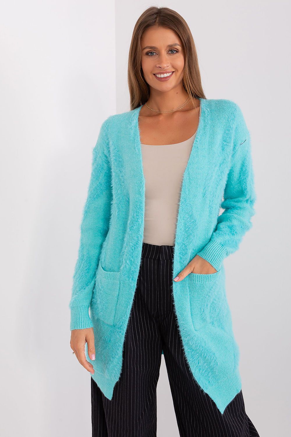 Cardigan model 188277 AT