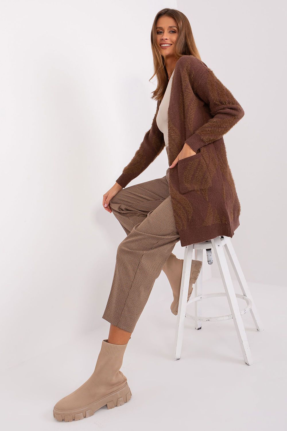 Cardigan model 188277 AT