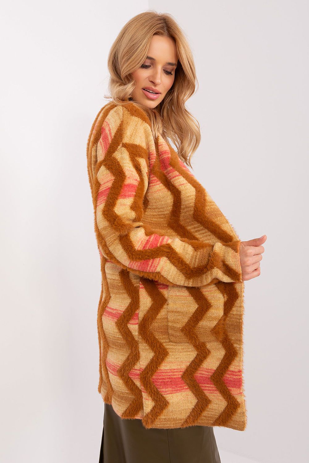 Cardigan model 188849 AT