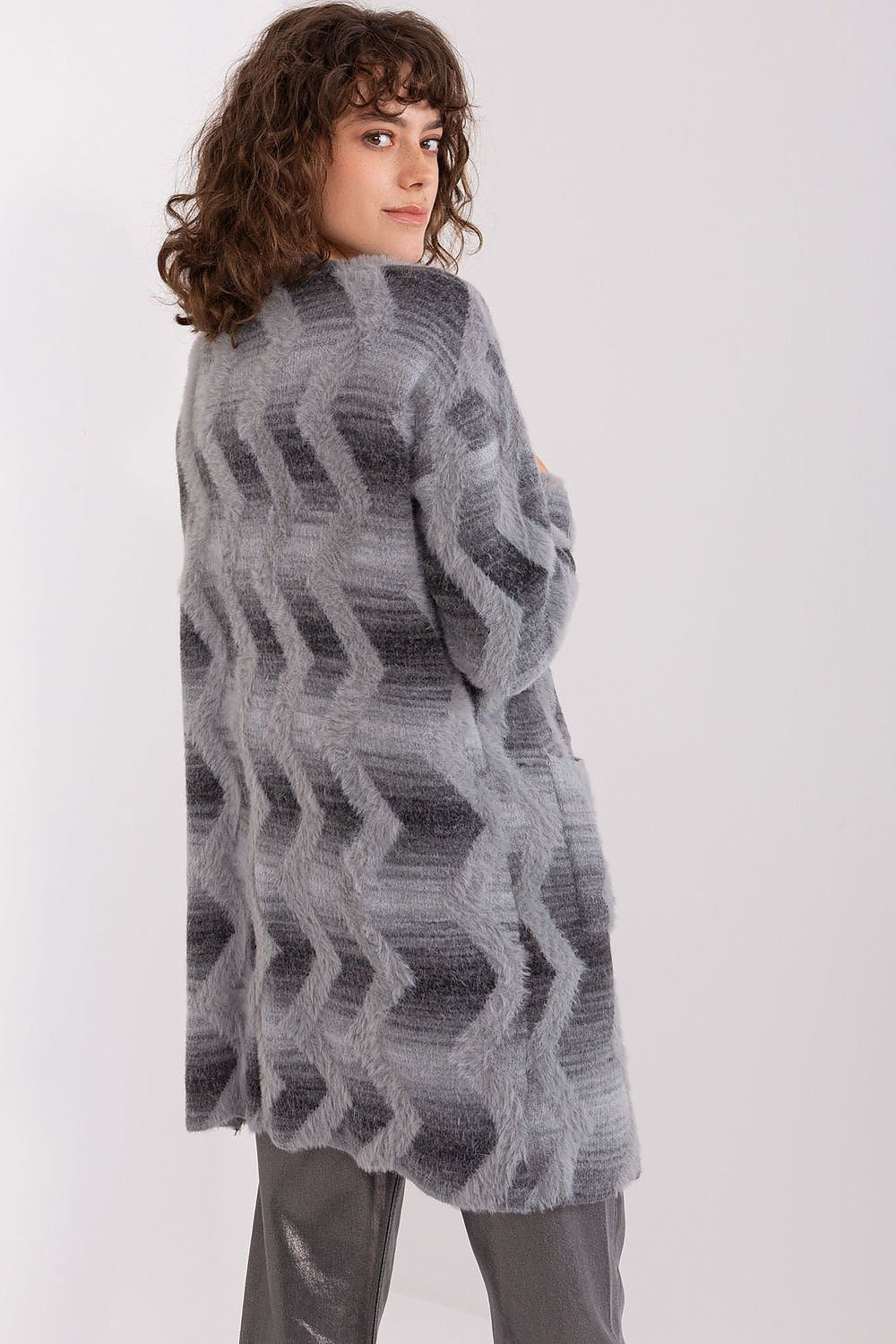 Cardigan model 188849 AT