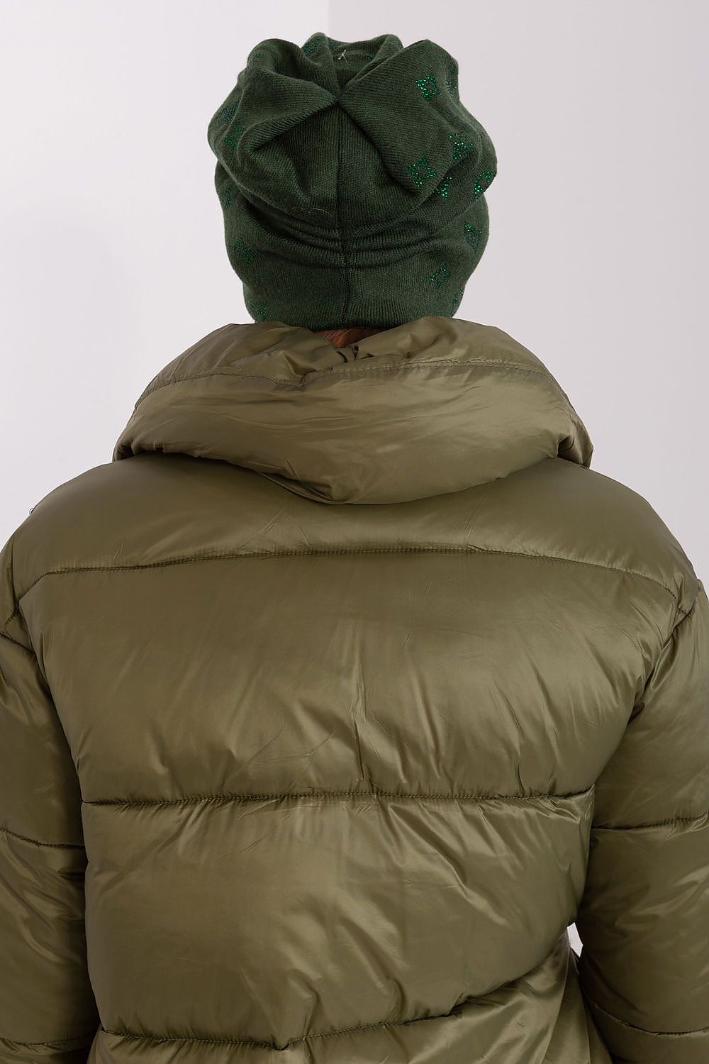 Bonnet model 189899 AT
