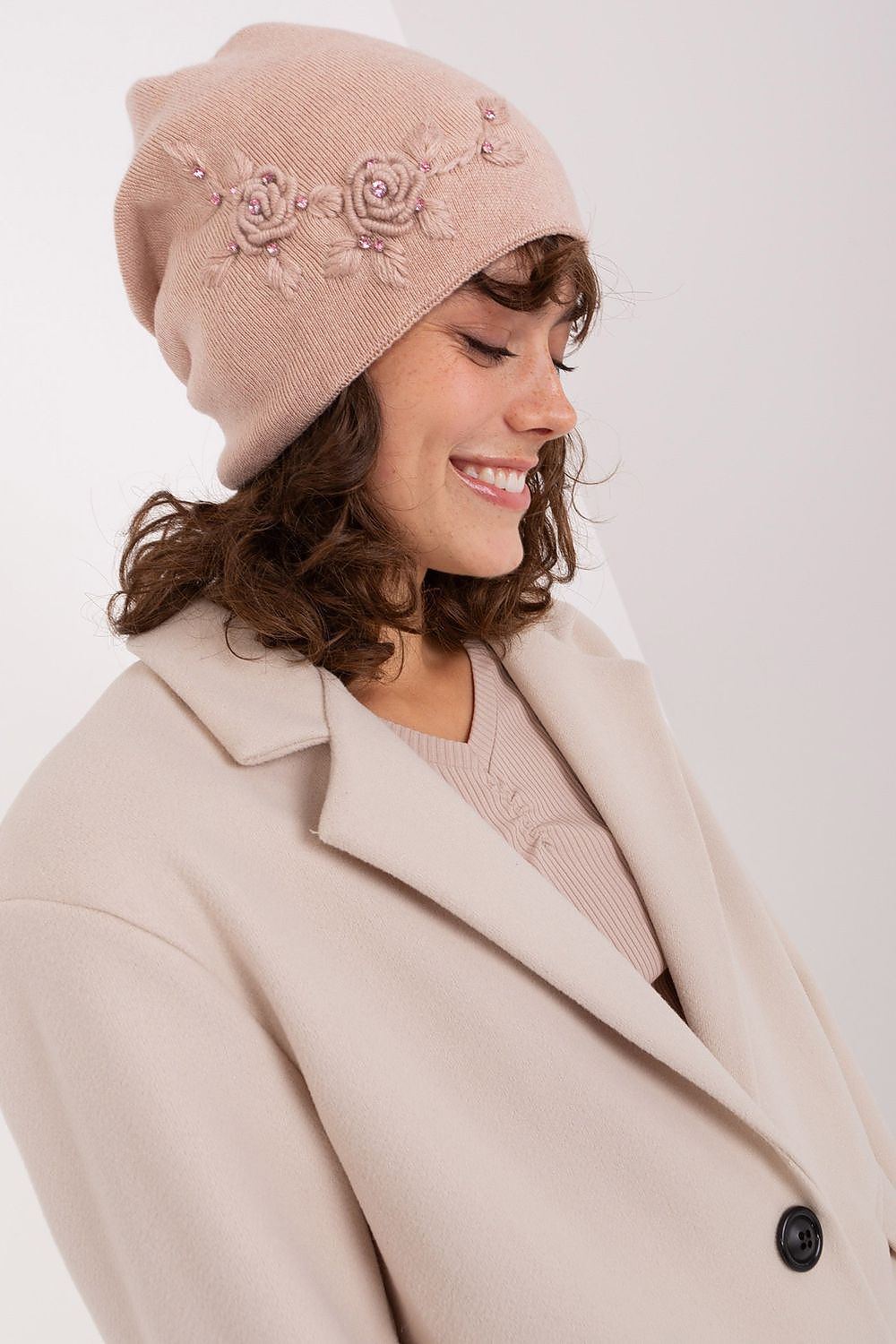 Bonnet model 187551 AT