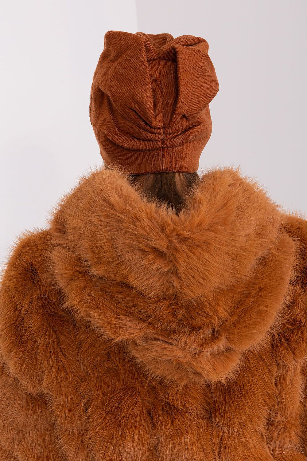 Bonnet model 190591 AT