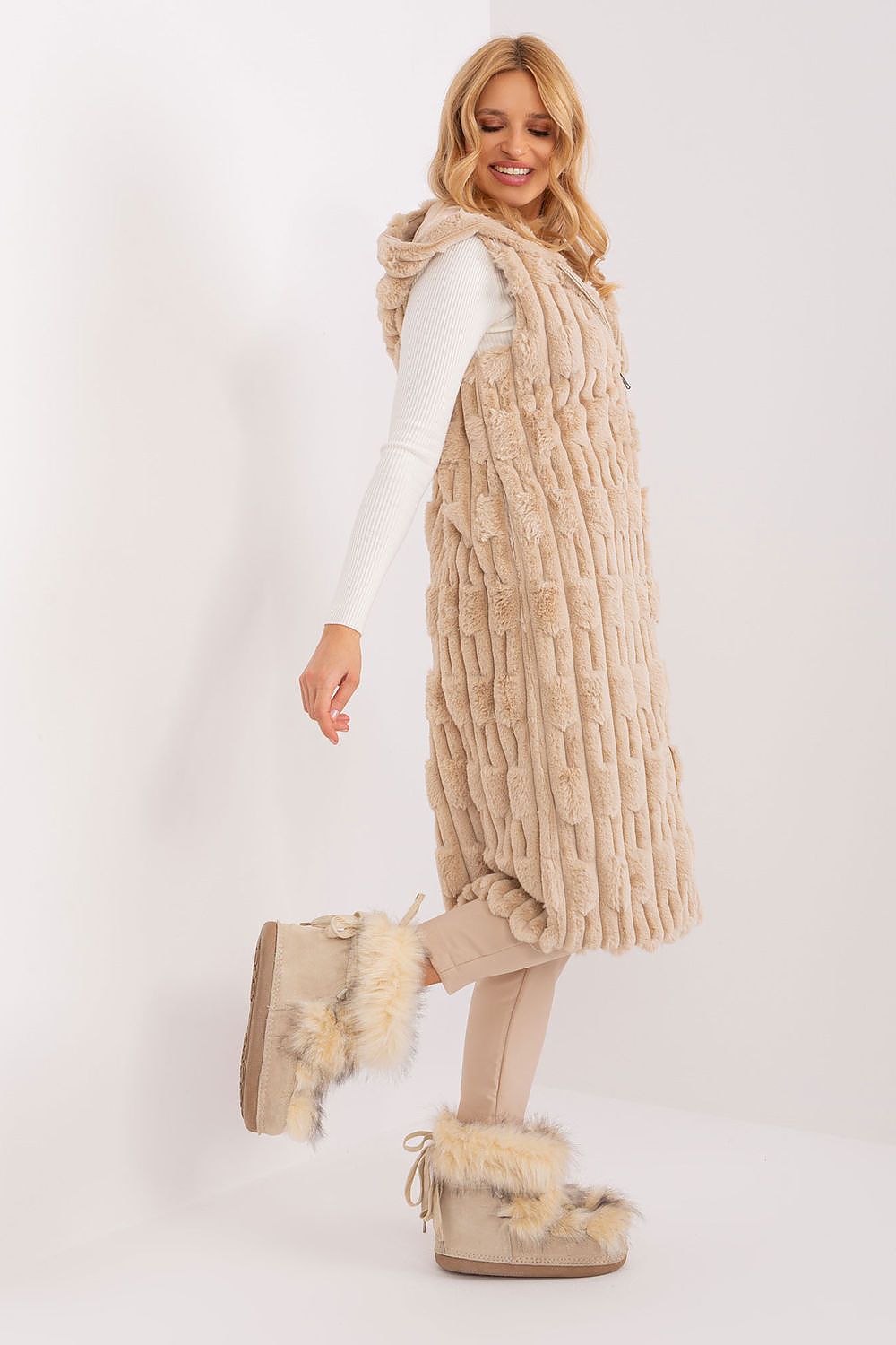 Gilet model 190864 AT