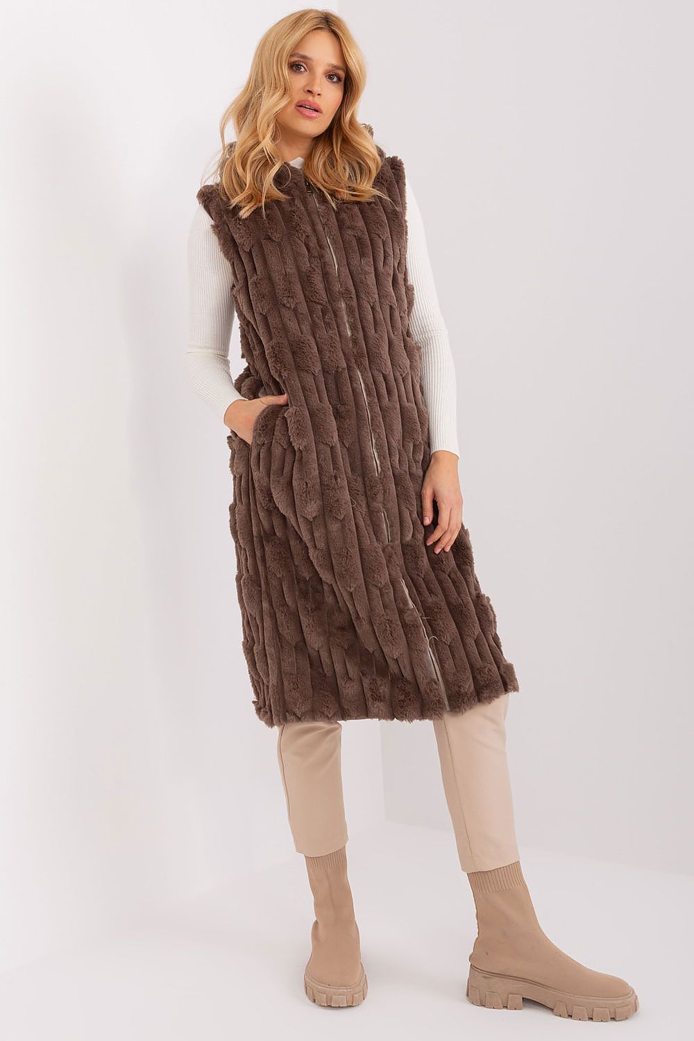 Gilet model 190864 AT