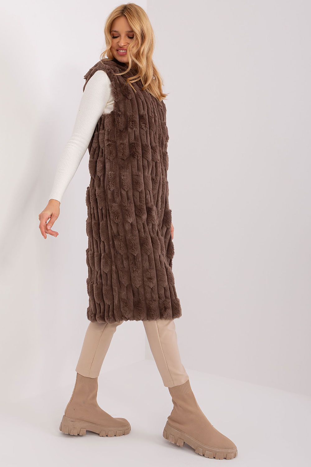 Gilet model 190864 AT