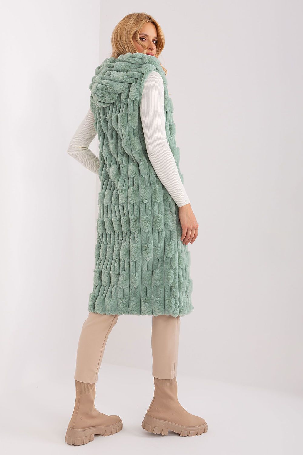 Gilet model 190864 AT
