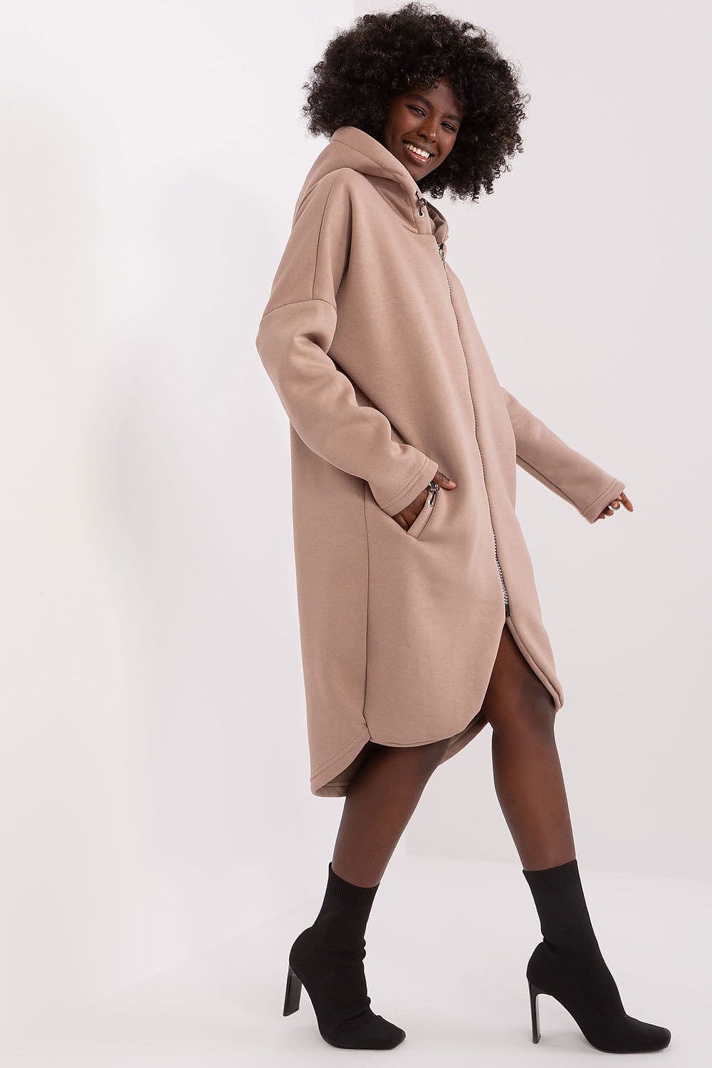 Sweatshirt model 191263 Relevance
