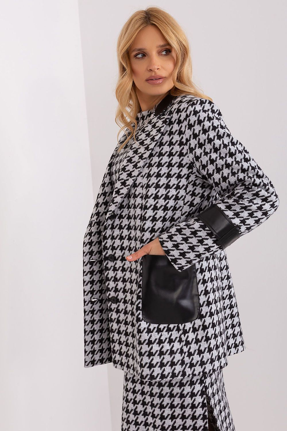 Veste model 191572 Lakerta
