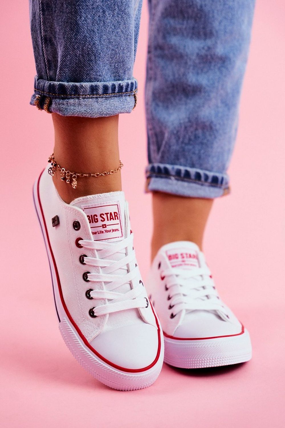 Baskets model 192308 Step in style