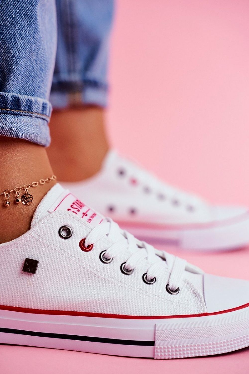 Baskets model 192308 Step in style