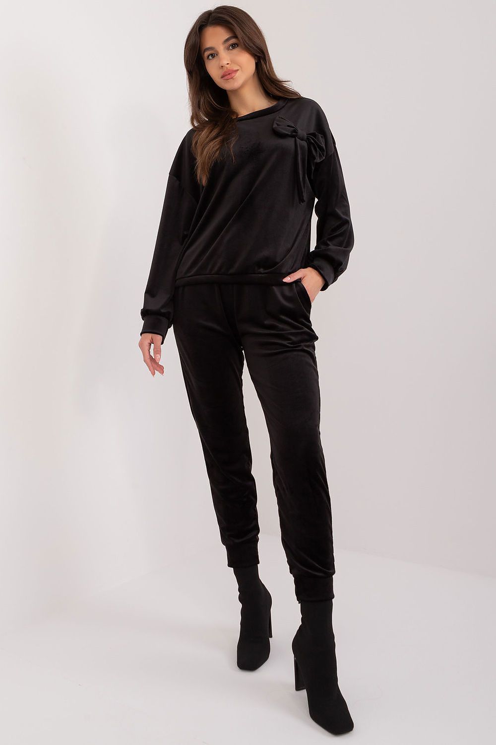 L`ensemble model 193482 Italy Moda
