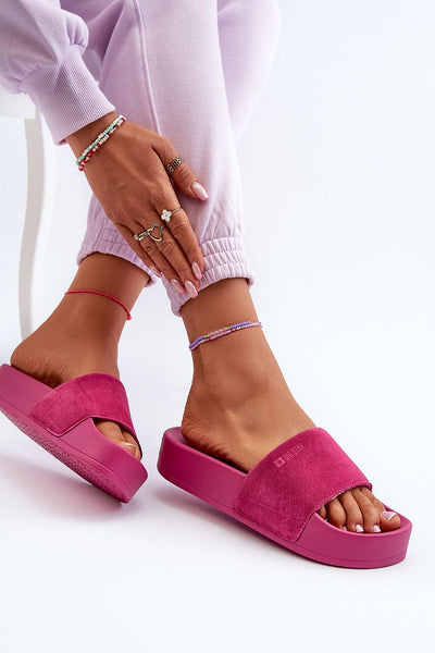  Clacquettes model 195432 Step in style 