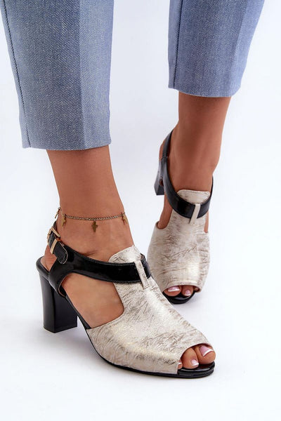  Clacquettes model 196230 Step in style 