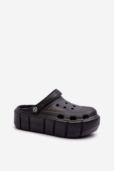  Clacquettes model 197243 Step in style 