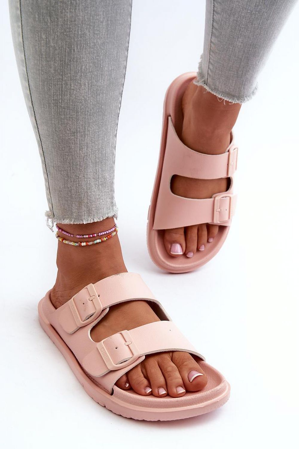Clacquettes model 197414 Step in style