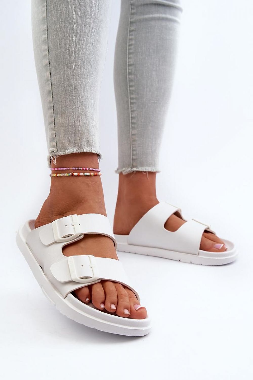 Clacquettes model 197414 Step in style