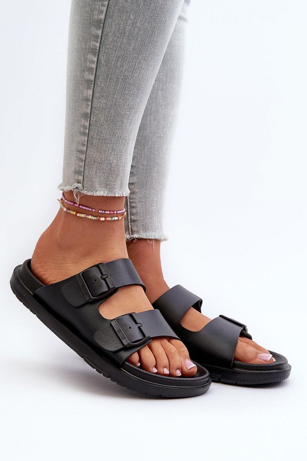 Clacquettes model 197414 Step in style