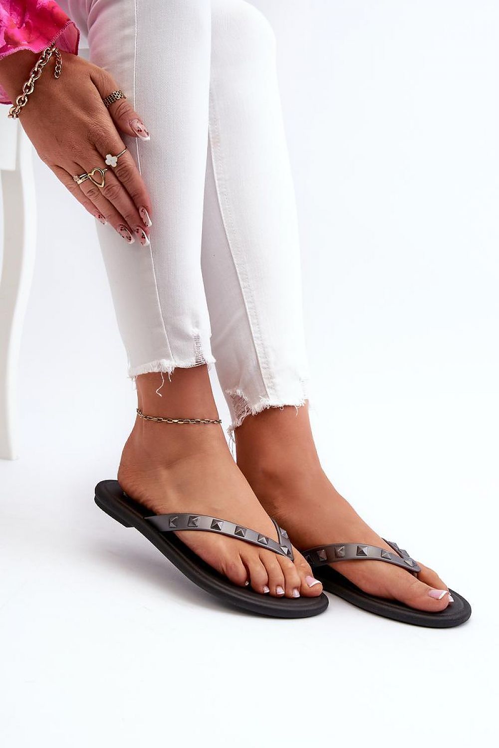 Tongs model 197611 Step in style