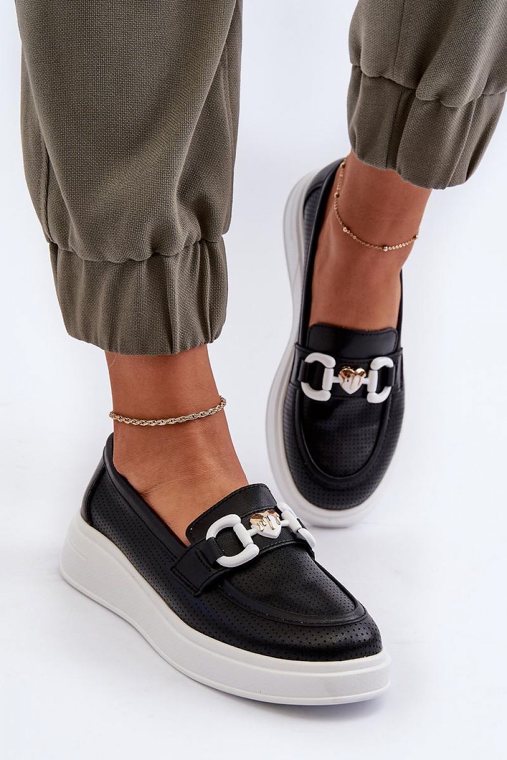 Moccasins model 197813 Step in style