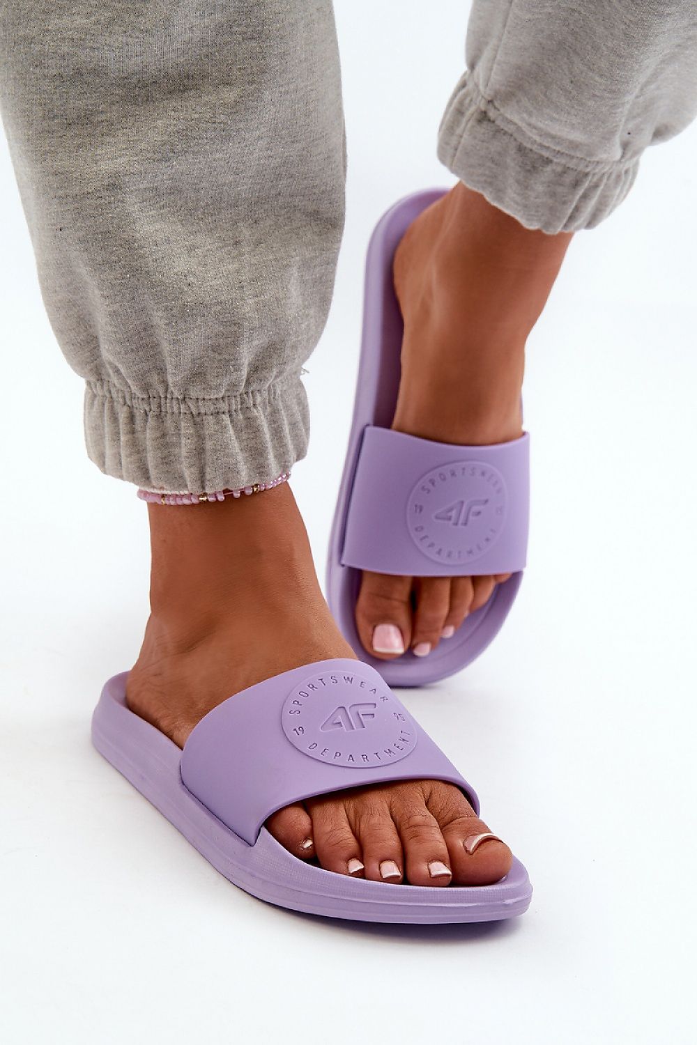 Clacquettes model 198605 Step in style