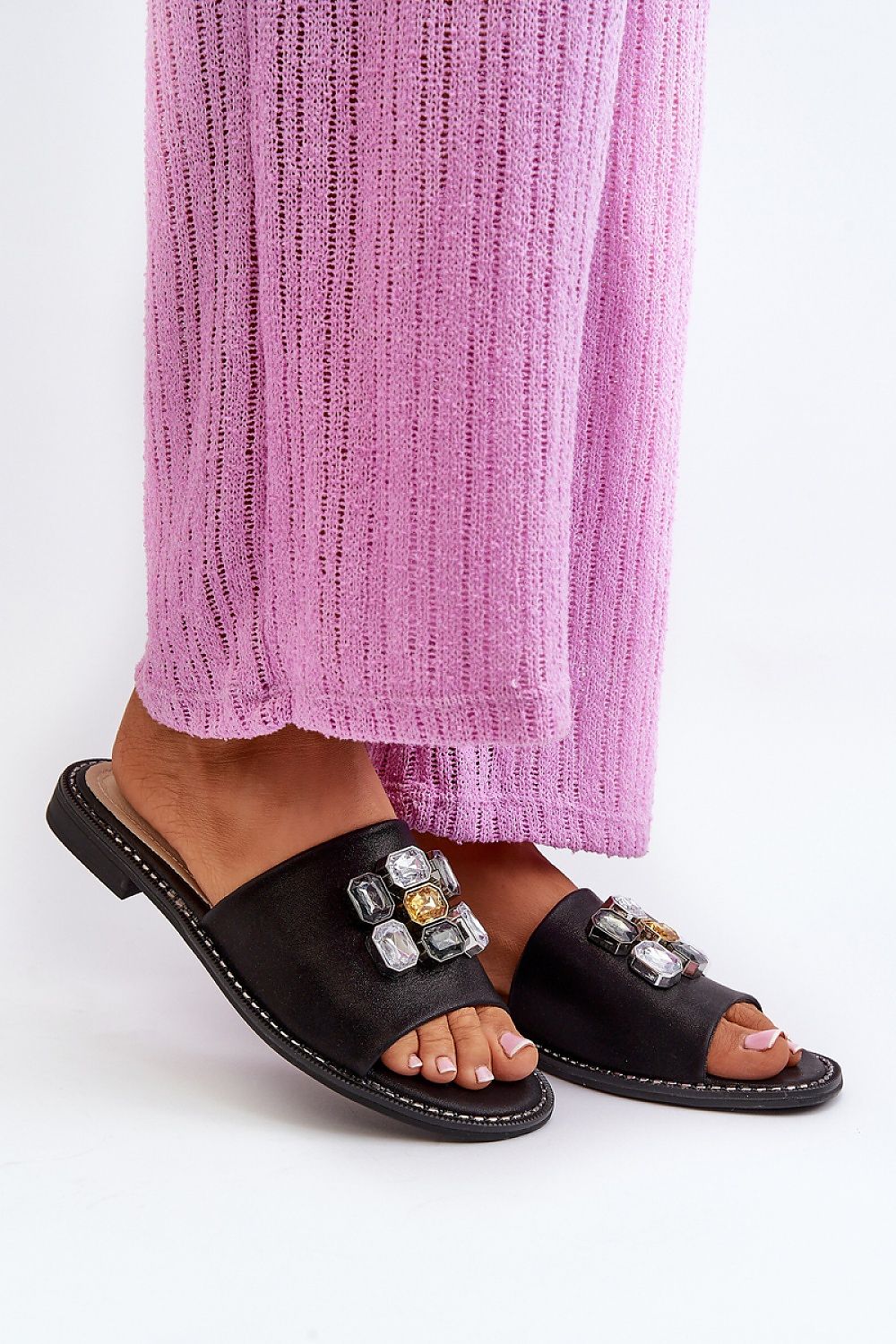 Clacquettes model 198613 Step in style