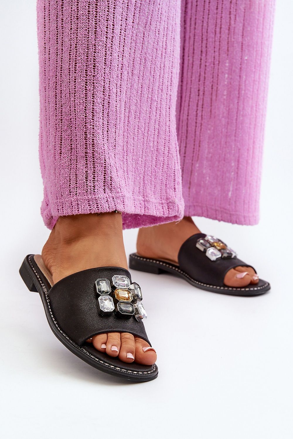 Clacquettes model 198613 Step in style