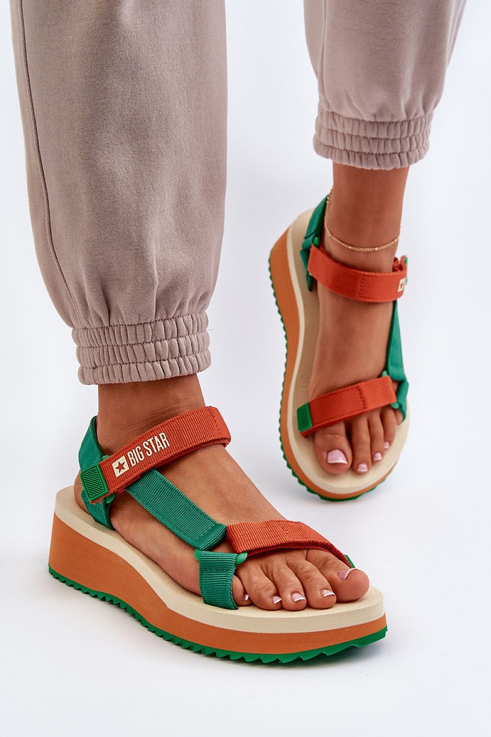 Cothurnes model 198802 Step in style