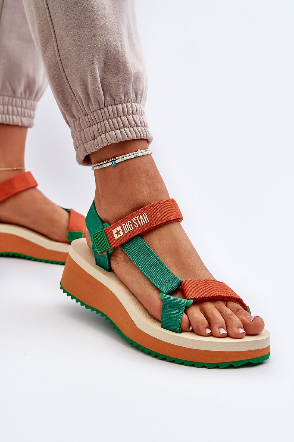 Cothurnes model 198802 Step in style