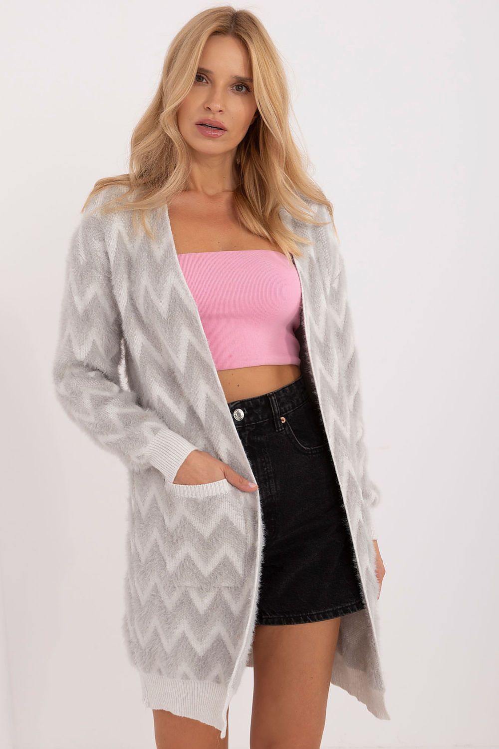 Cardigan model 199547 AT