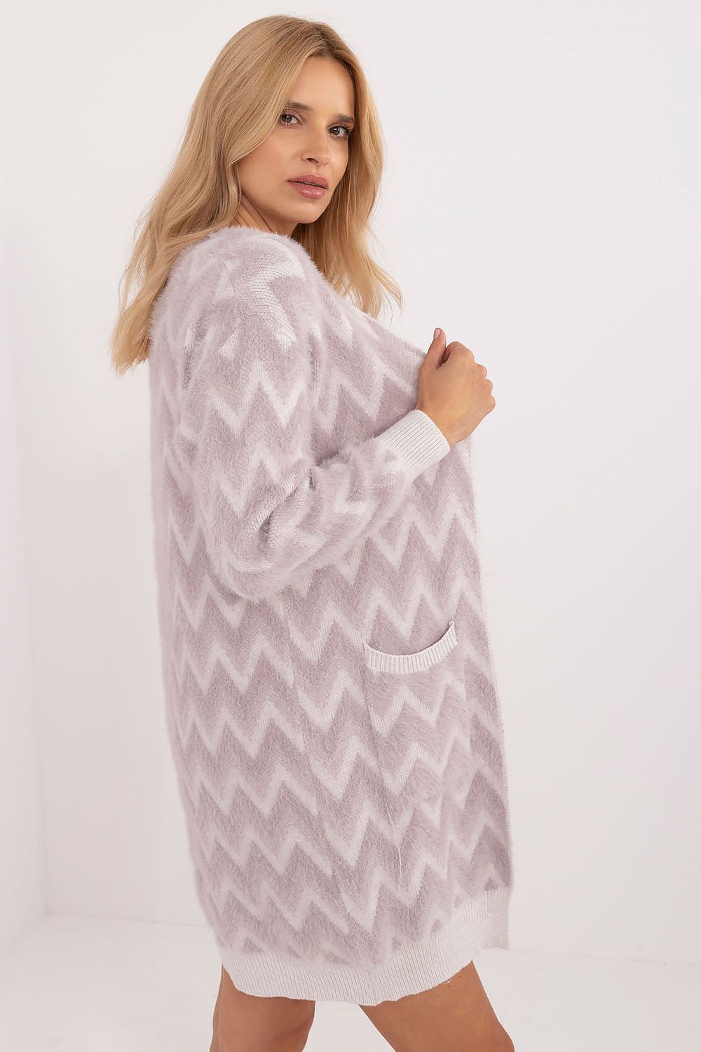 Cardigan model 199547 AT