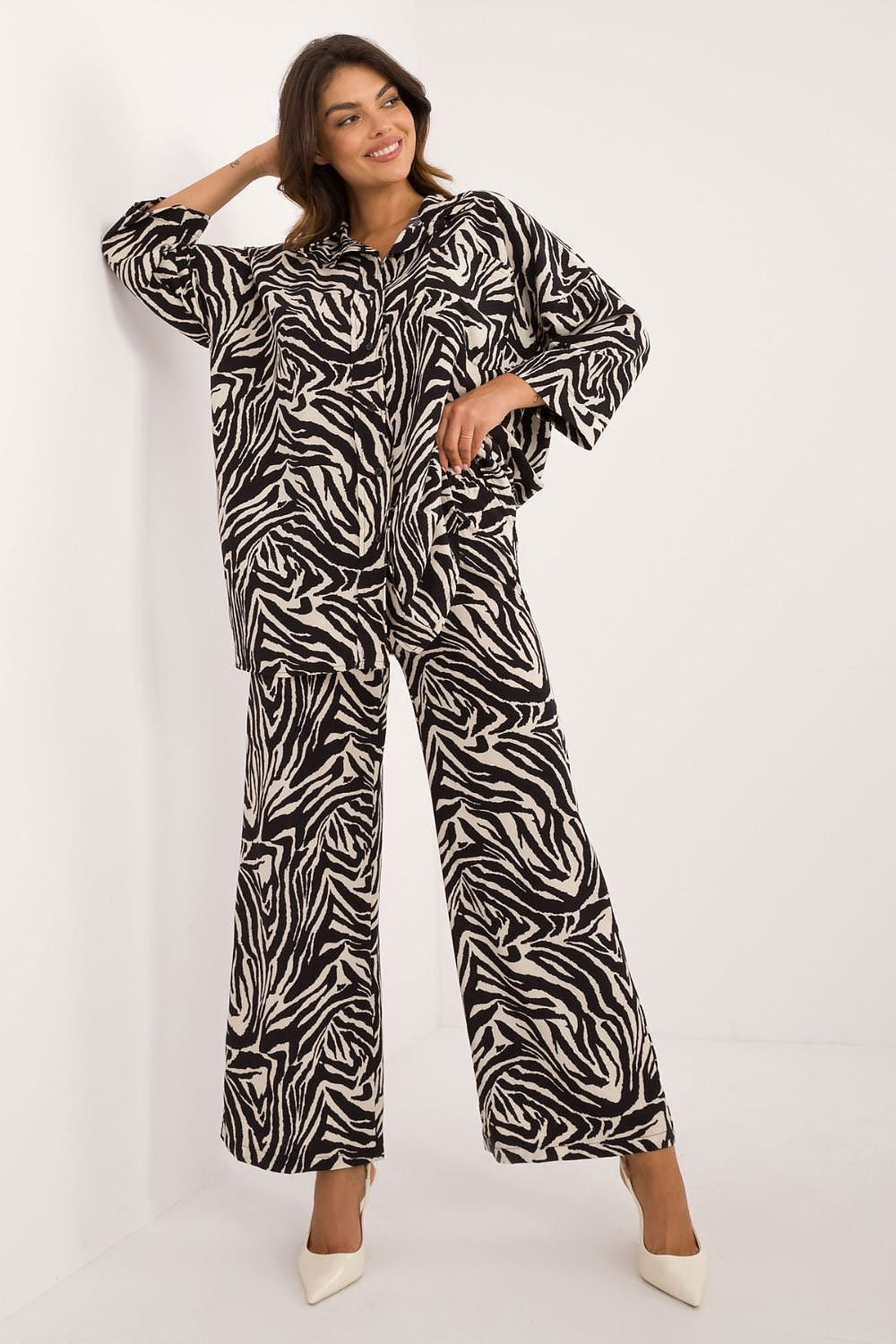  L`ensemble model 200218 Italy Moda 