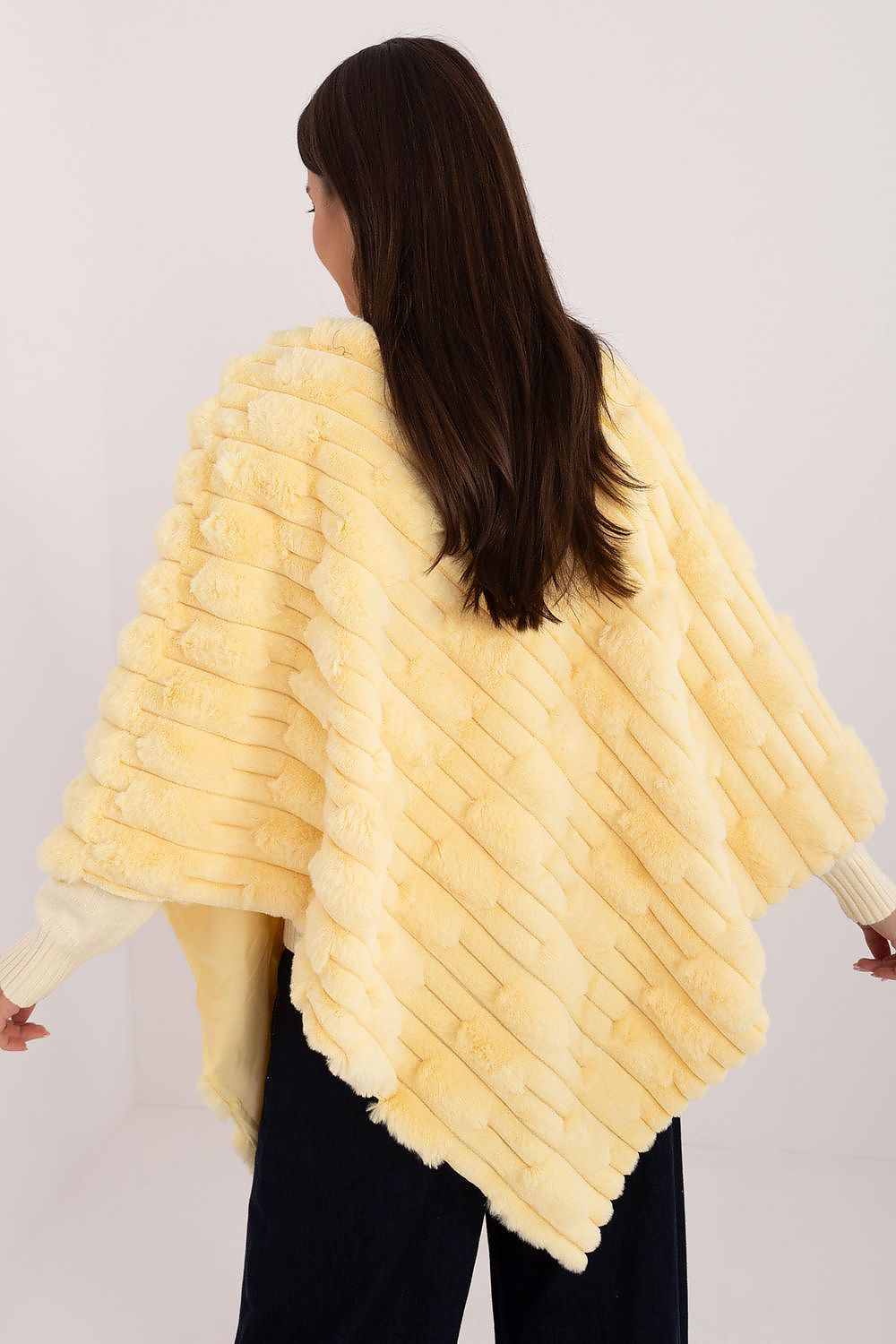 Poncho model 190856 AT