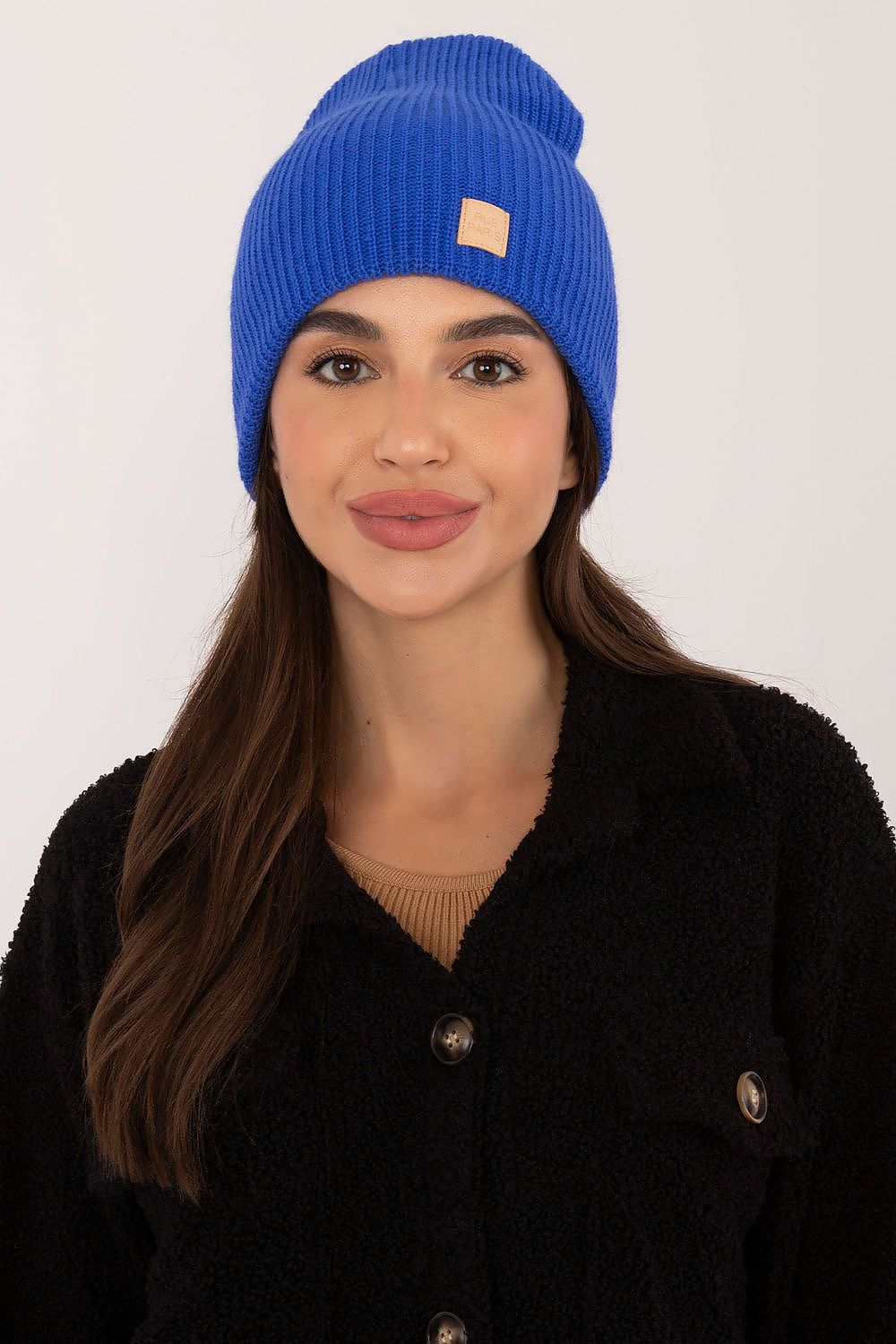 Bonnet model 201423 Rue Paris