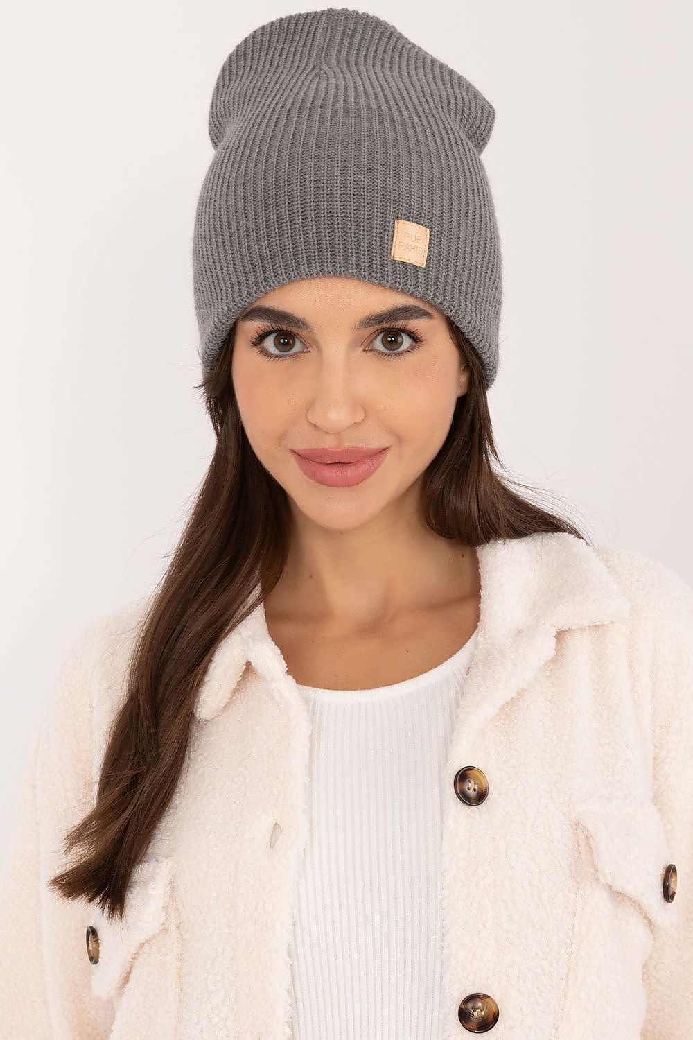 Bonnet model 201423 Rue Paris