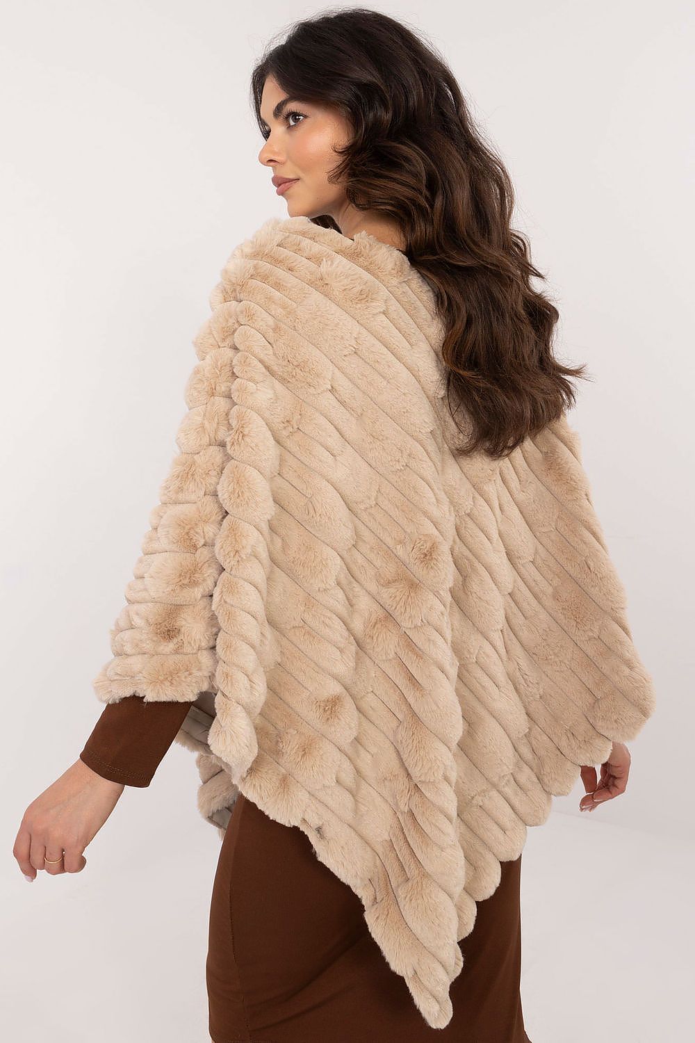 Poncho model 190856 AT