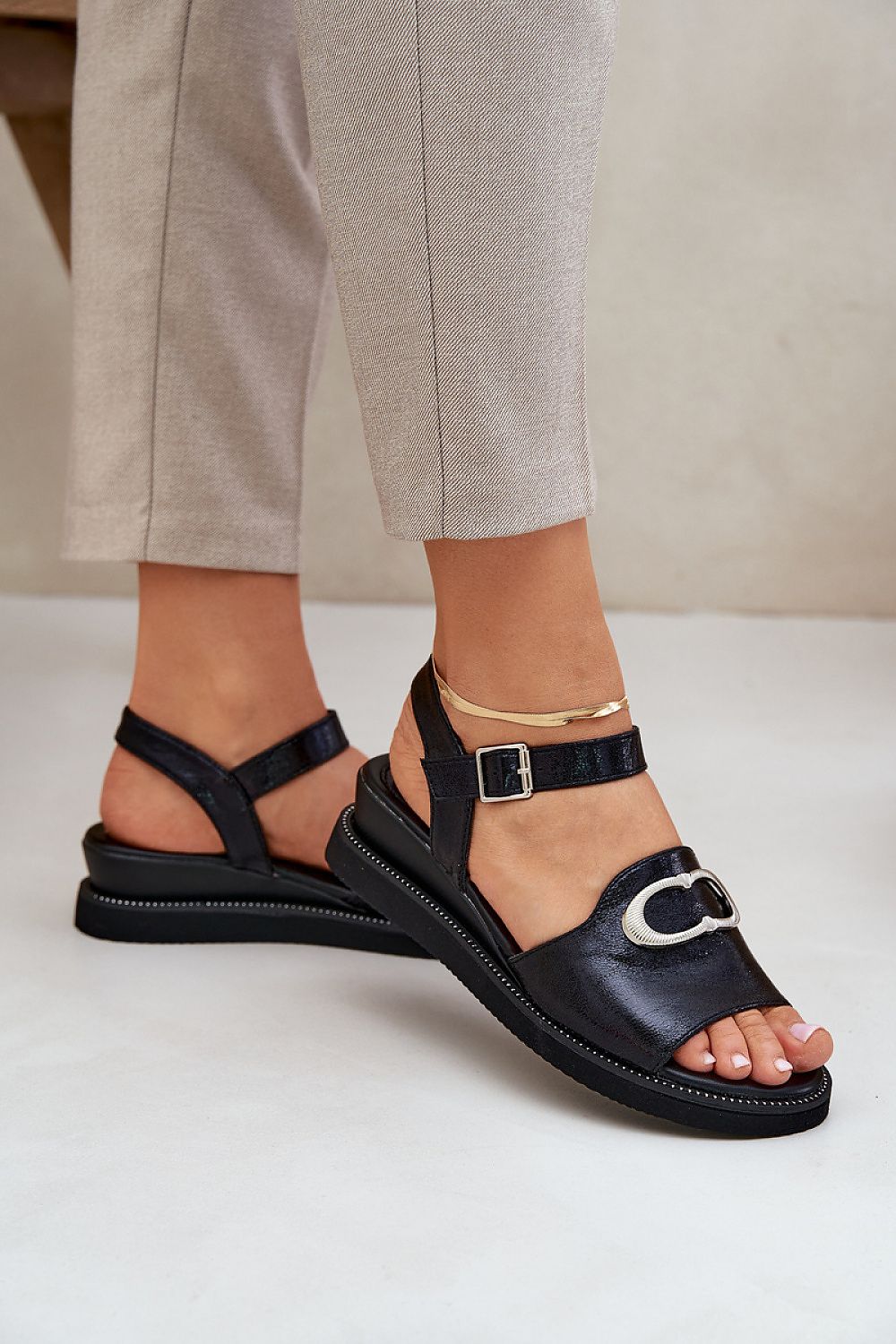 Cothurnes model 210145 Step in style