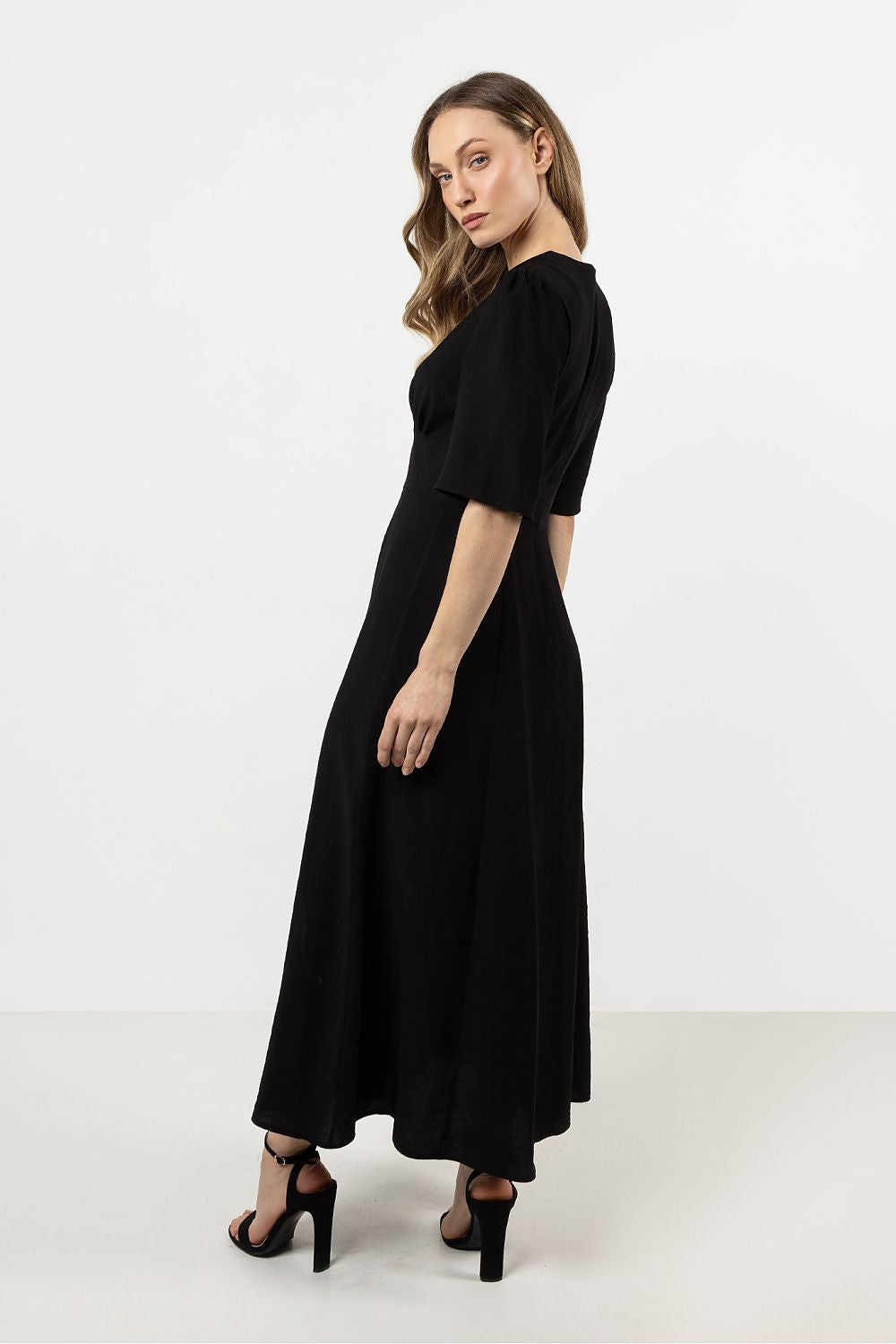 Robe de jour model 212213 awama