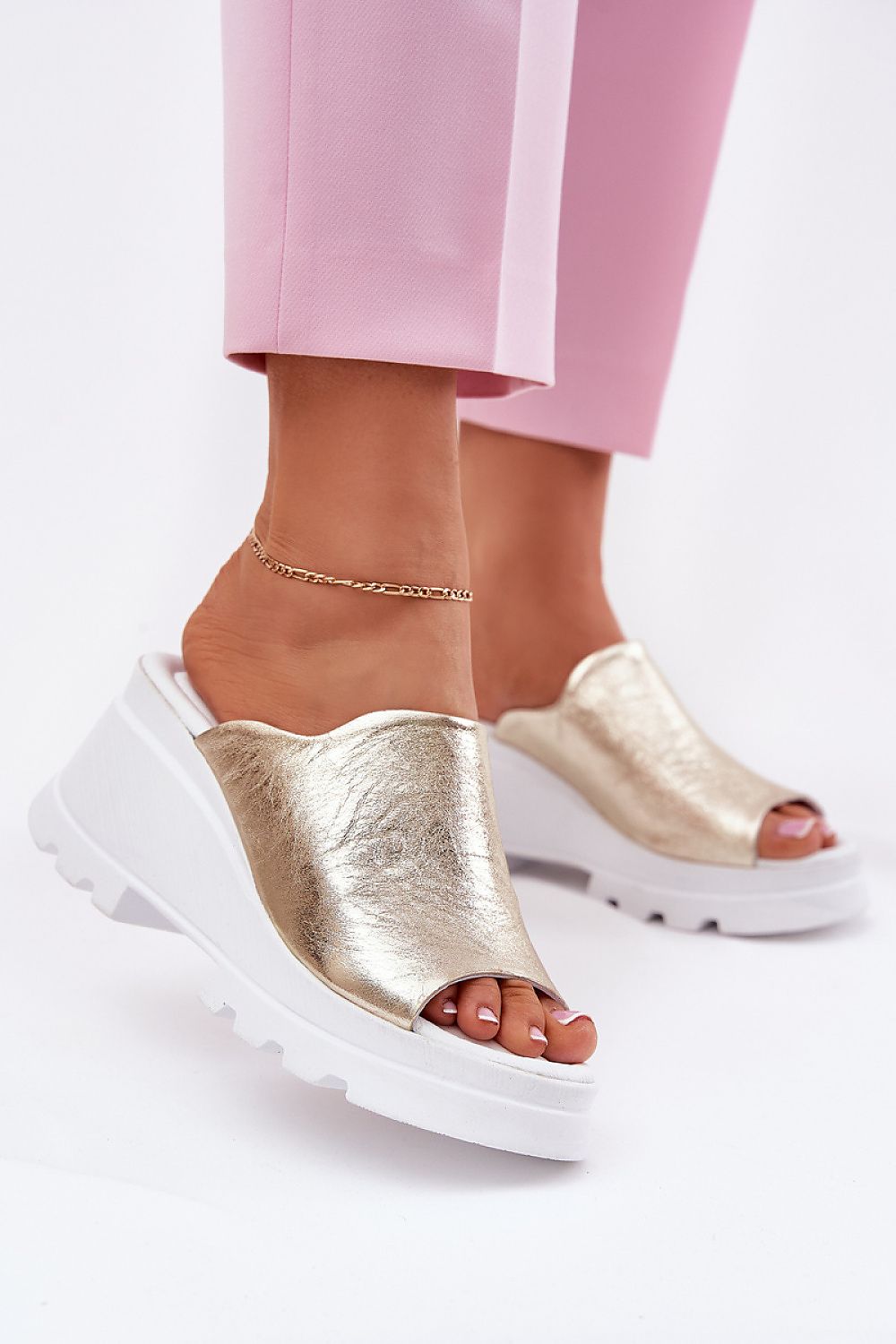 Cothurnes model 213034 Step in style 